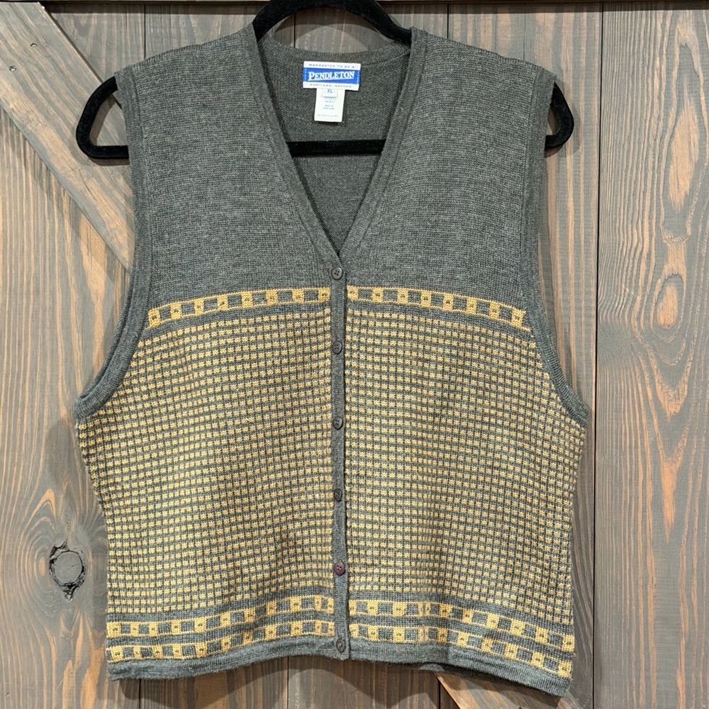 Vintage Pendleton Two Tone Pattern Button Up Wool Blend Sweater Vest Size XL